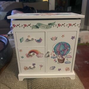 New Pretty Me Unicorn Music Jewelry Chest Heart-Shaped Mirror Storage Drawers